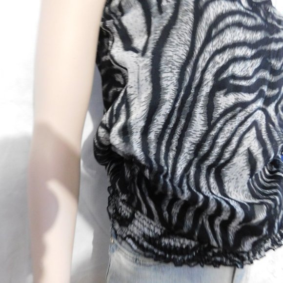 (2for20$) cuty top zebré , xsmall - small - Picture 3 of 4